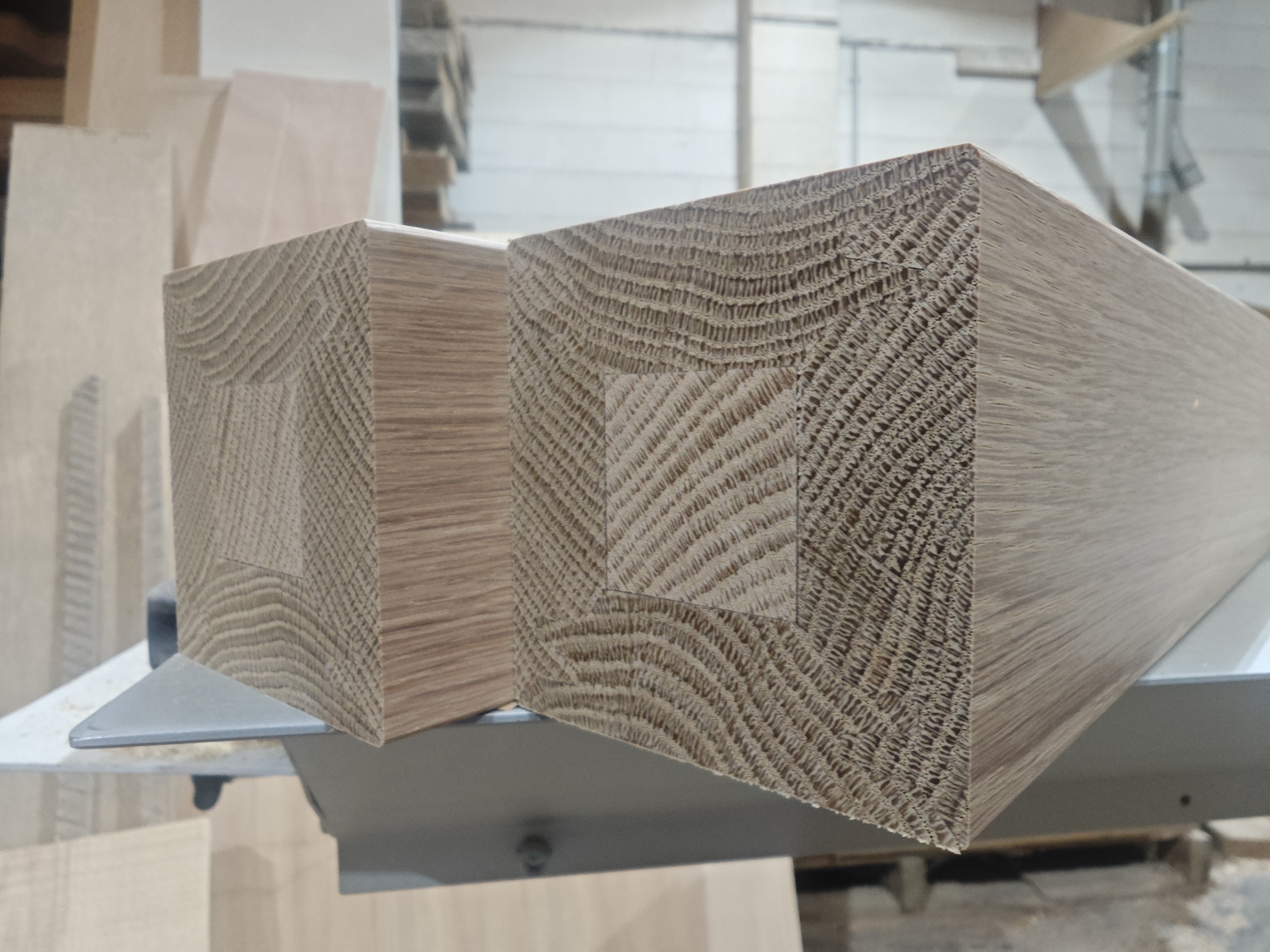 Floating dining table American black walnut — Progress photo