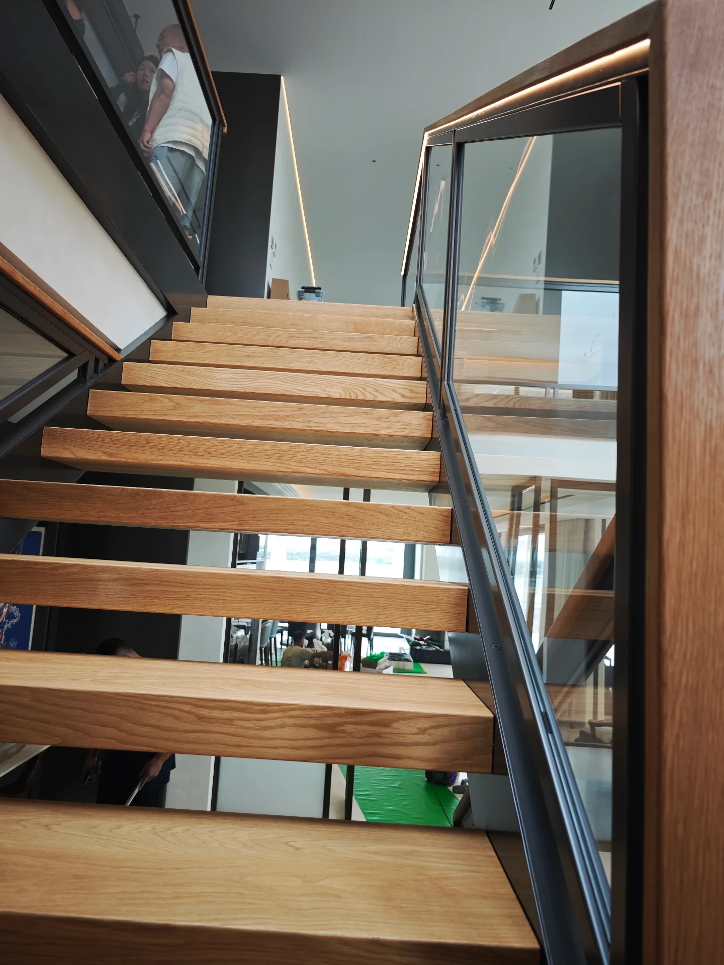 Floating oak stair treads — Progress photo