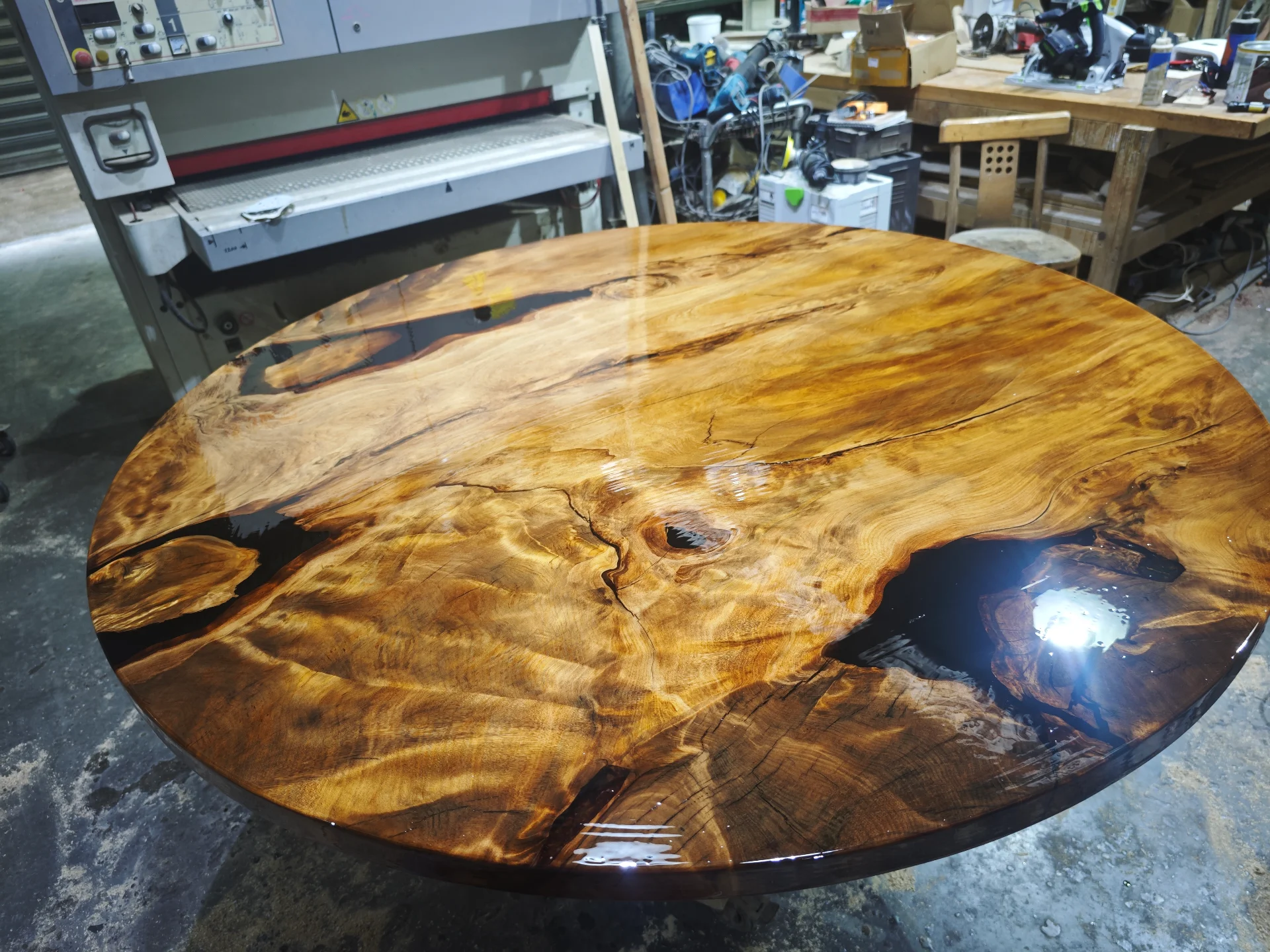 Swamp Kauri Round Dining Table 1600D — Progress photo