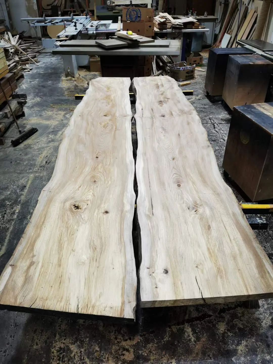 Elm Slab Dinning Table — Progress photo
