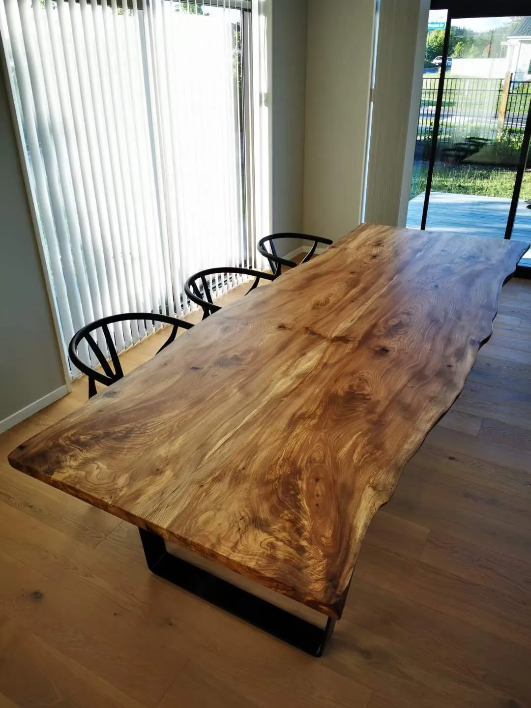 Elm Slab Dinning Table