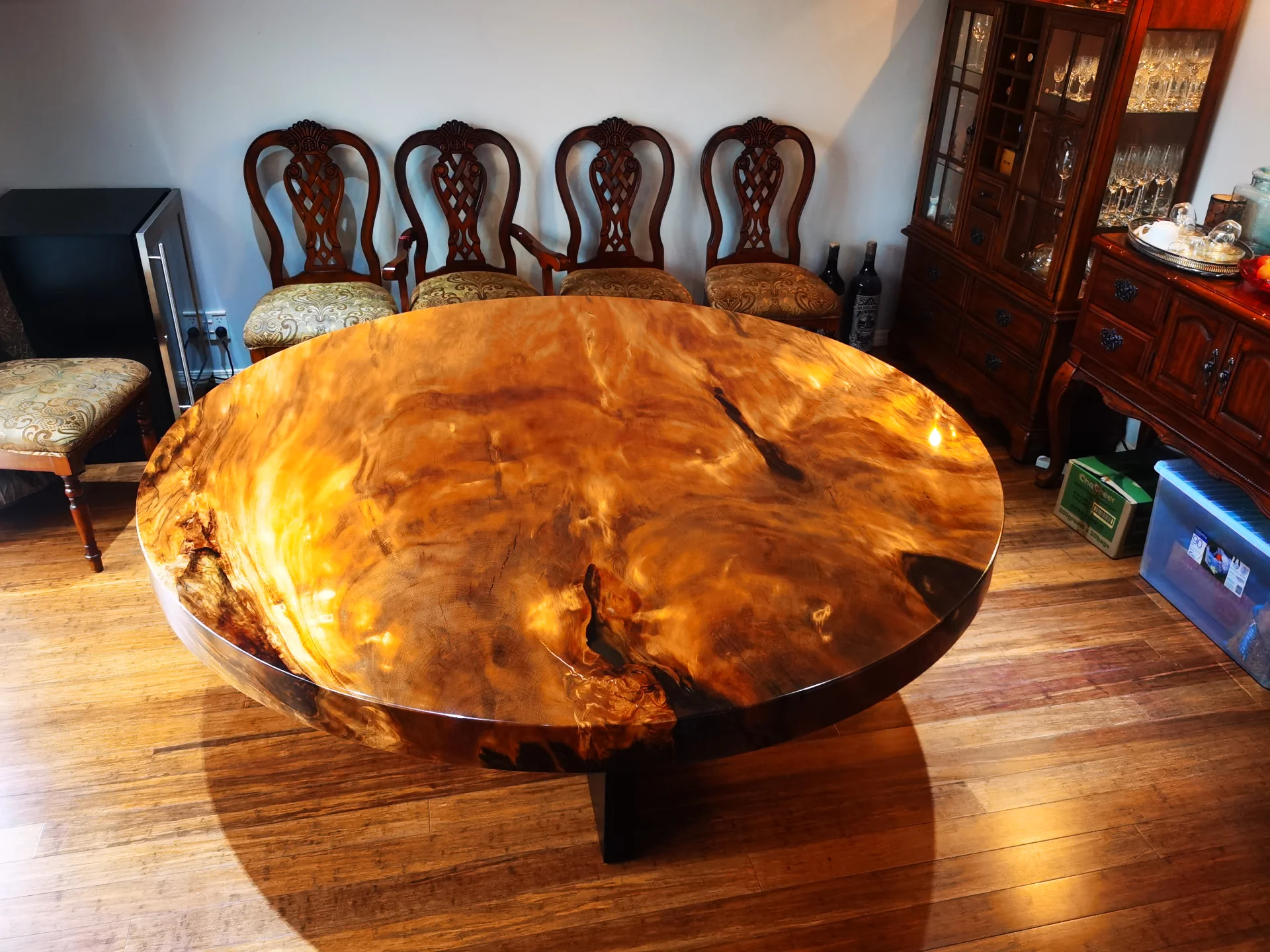 Dia 2M Swamp Kauri Dining table Round