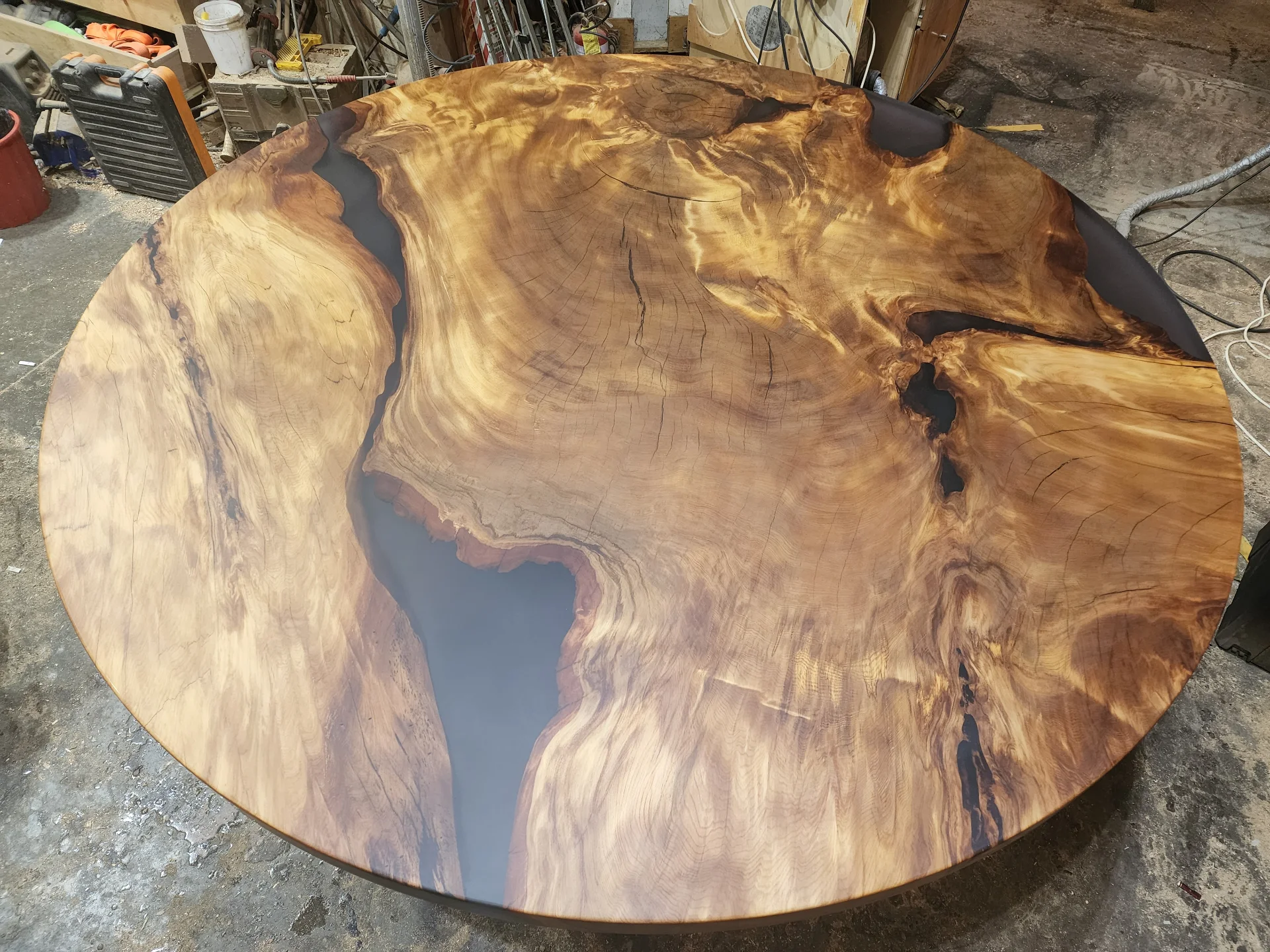 Swamp Kauri Dinning Table 1600D 2