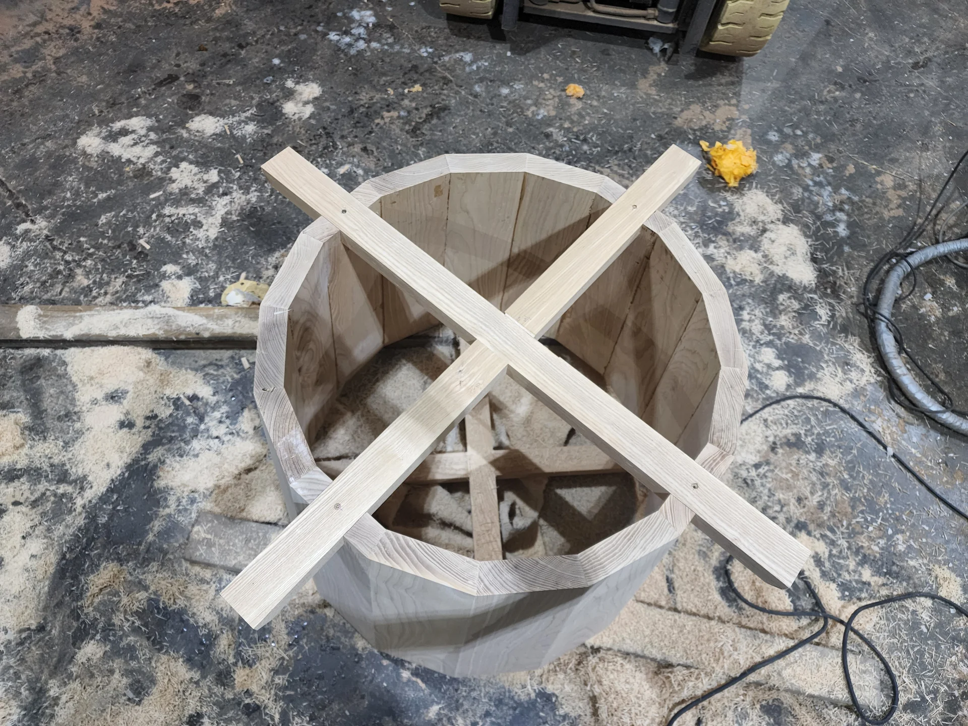 Swamp Kauri Dinning Table 1600D 2 — Progress photo