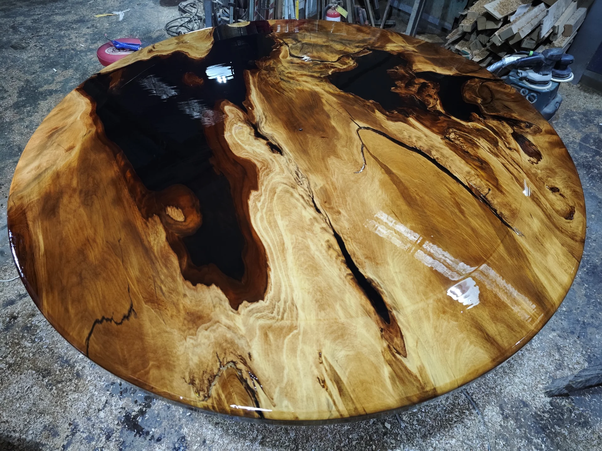 swamp-kauri-dinning-table-1600d-3 — Progress photo