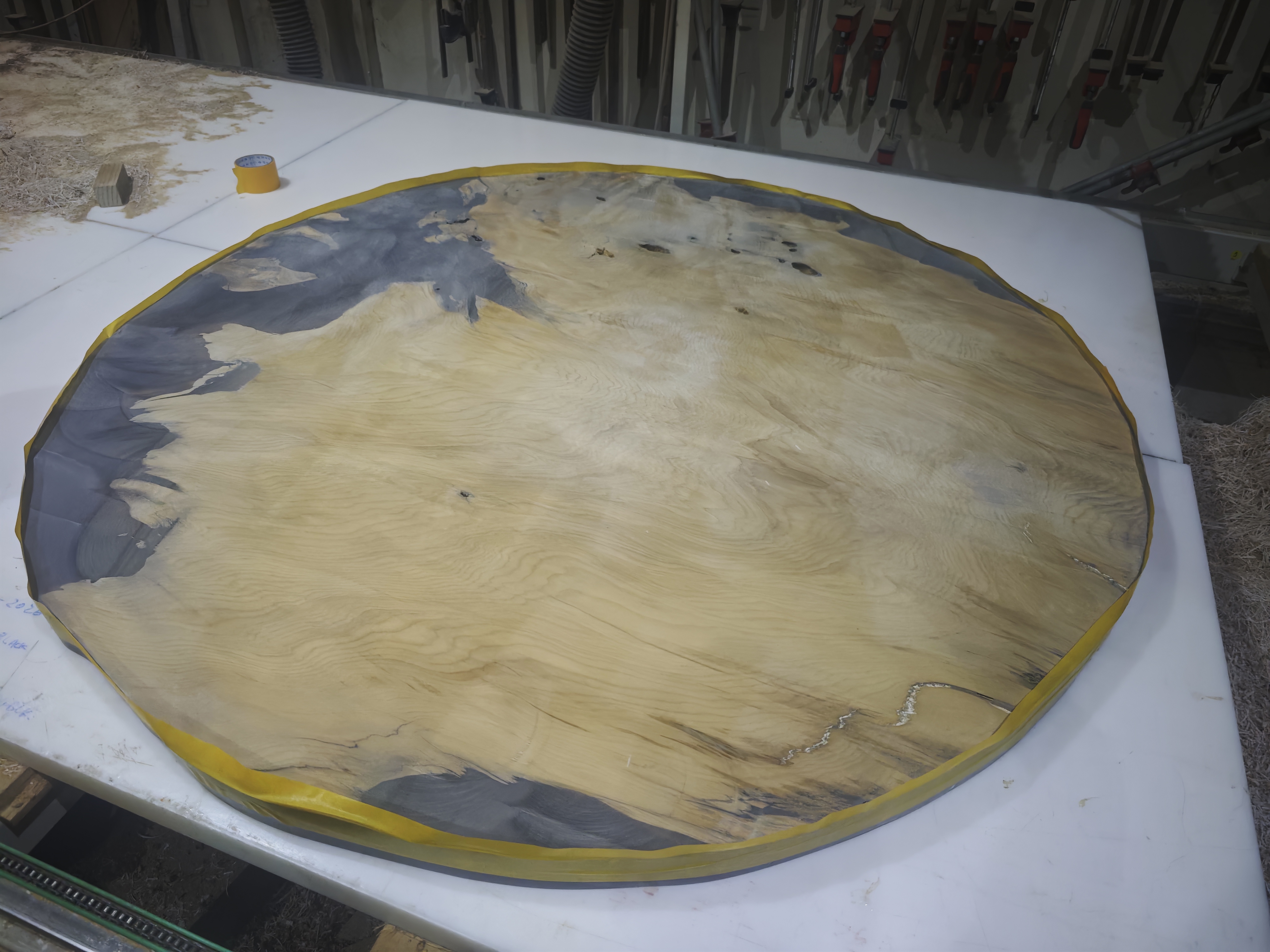 Weis round kauri table — Progress photo
