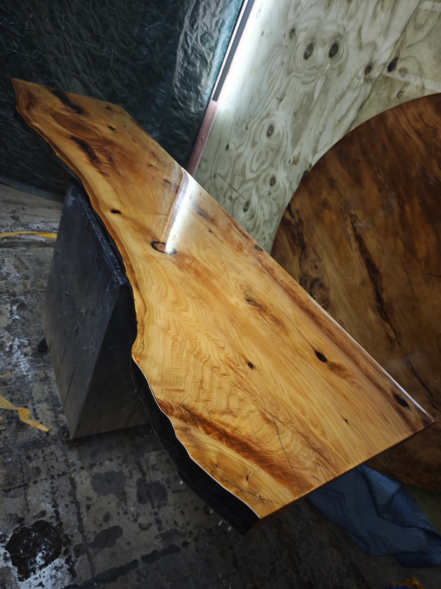 Macrocarpa vanity top with epoxy resin finish — Progress photo