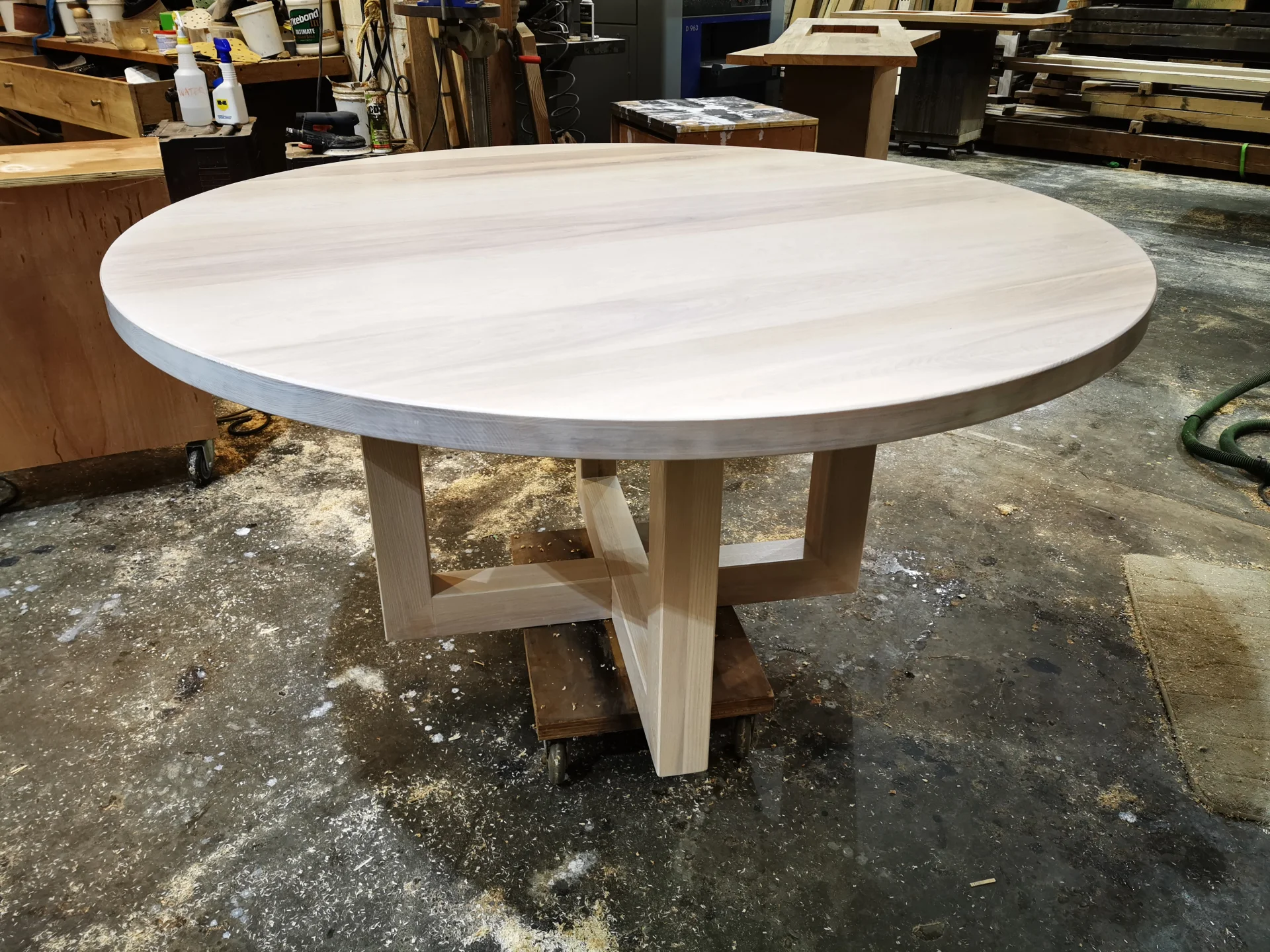 Ash round dinning table in whitewash