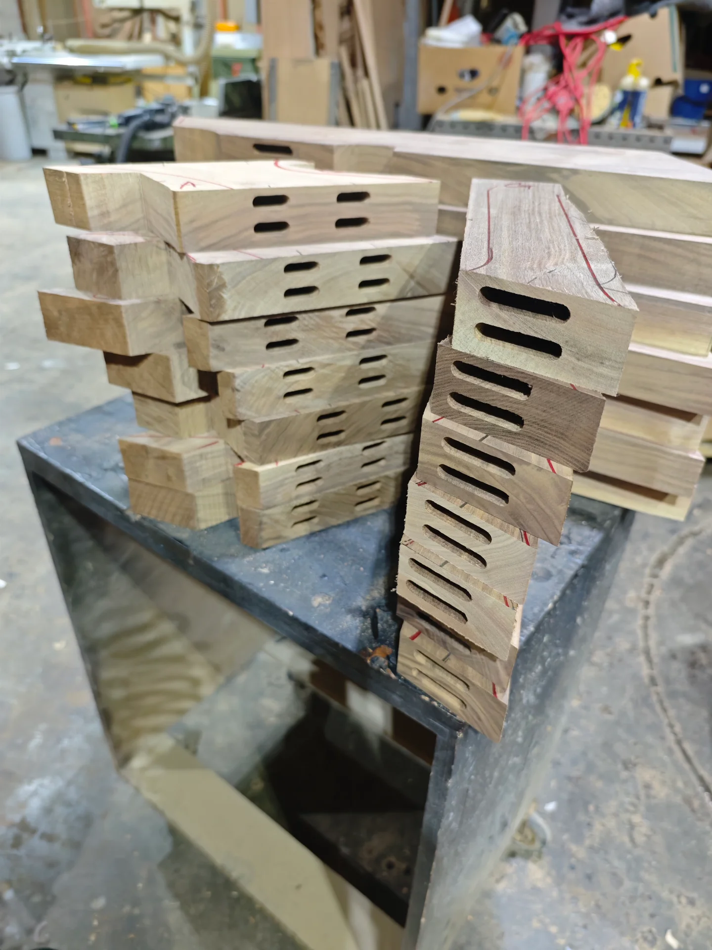American black walnut round dining table 1800 — Progress photo