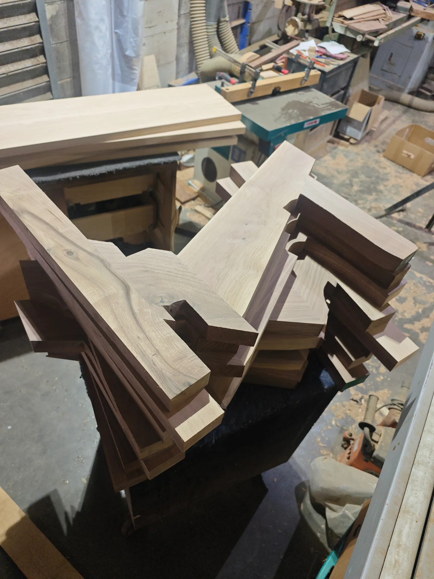 American black walnut round dining table 1800 — Progress photo