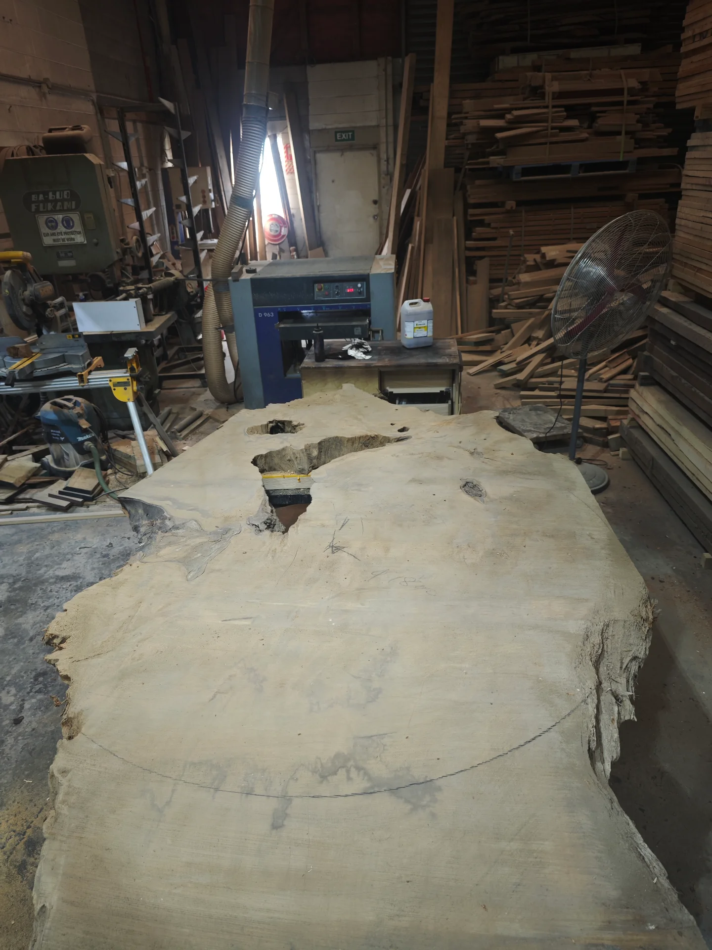 Swamp Kauri round dining table 1800 — Progress photo