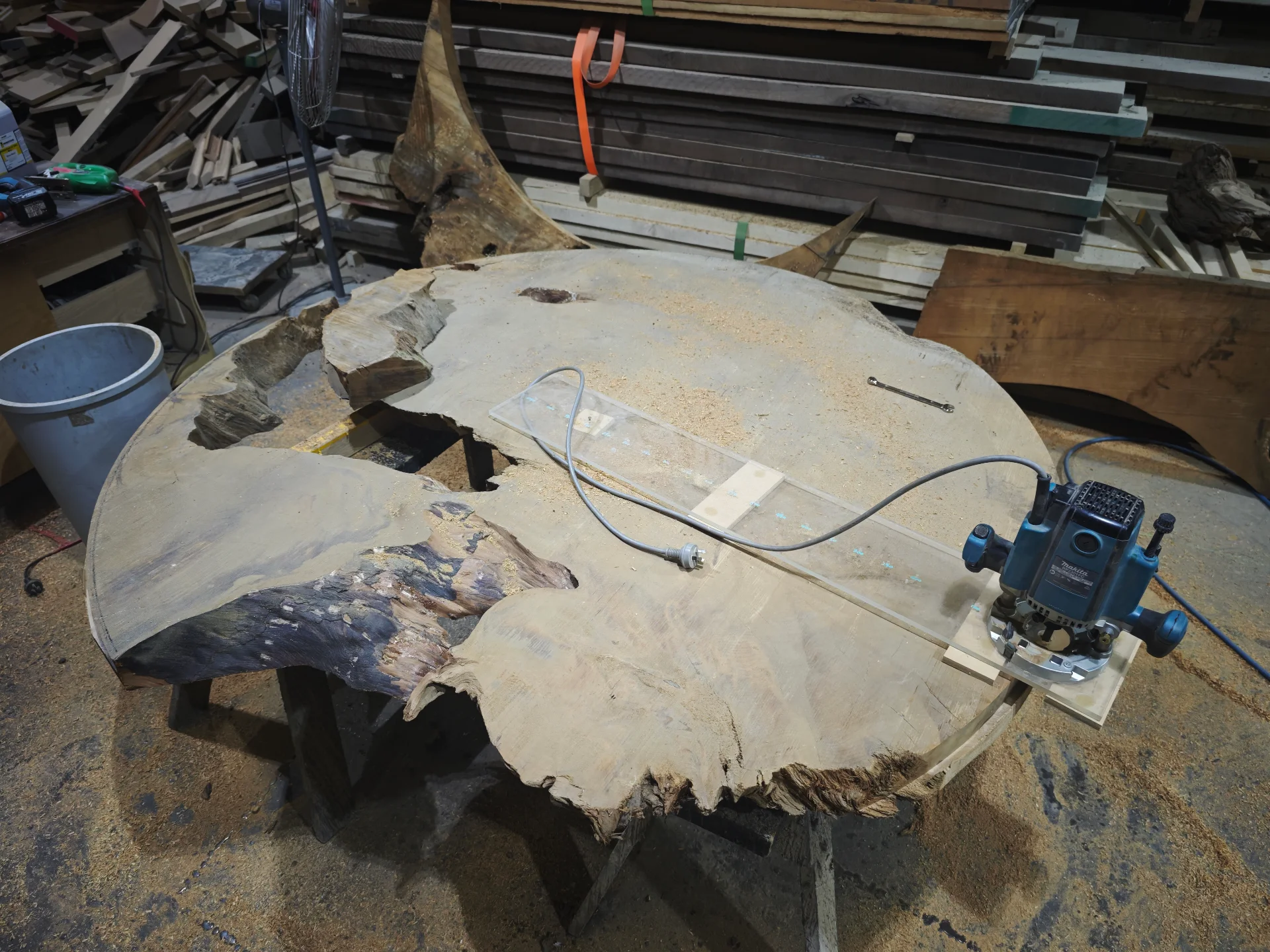 Swamp Kauri round dining table 1800 — Progress photo