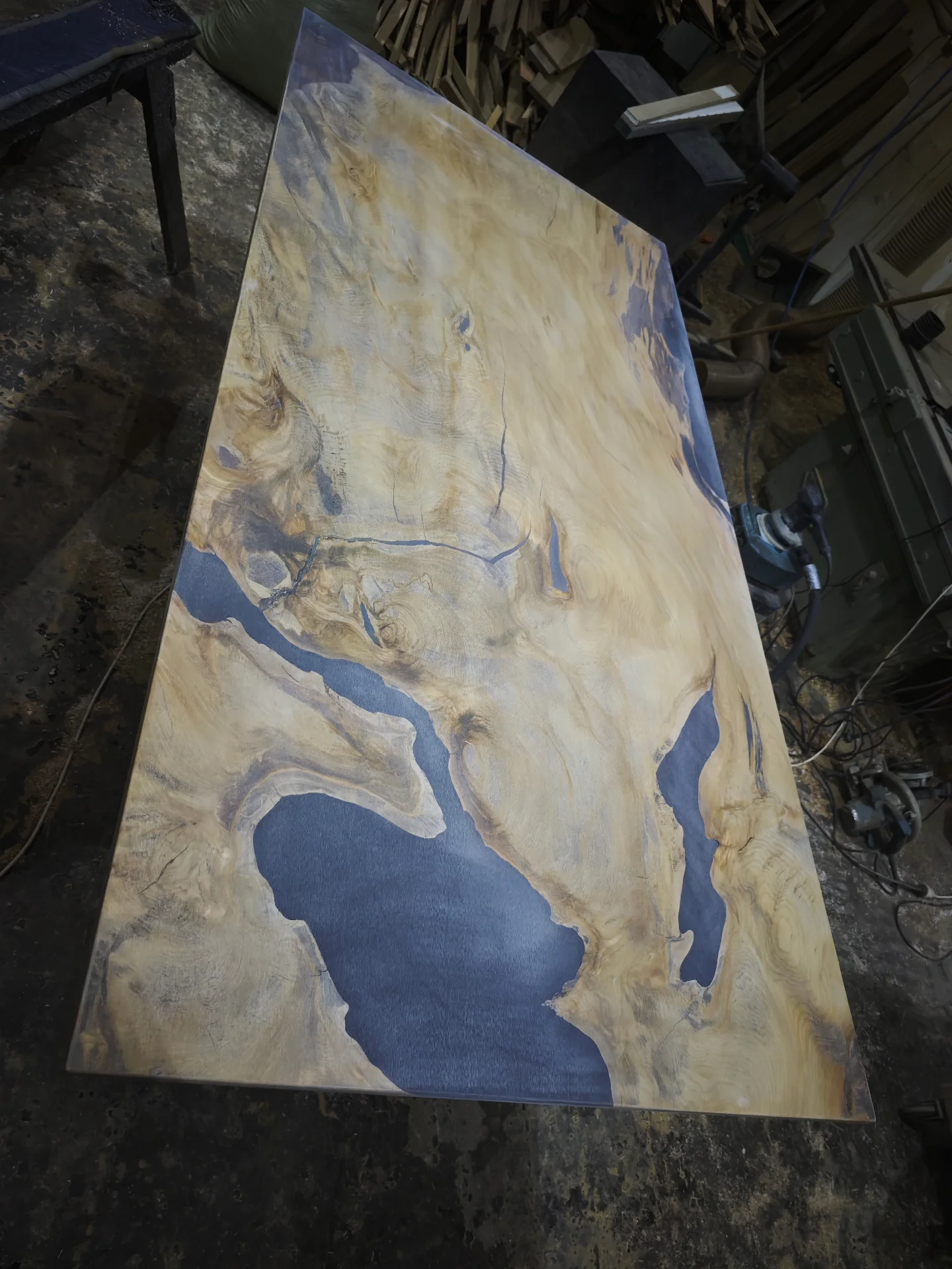 Swamp Kauri Dinning Table 2.2 X 1.1 — Progress photo