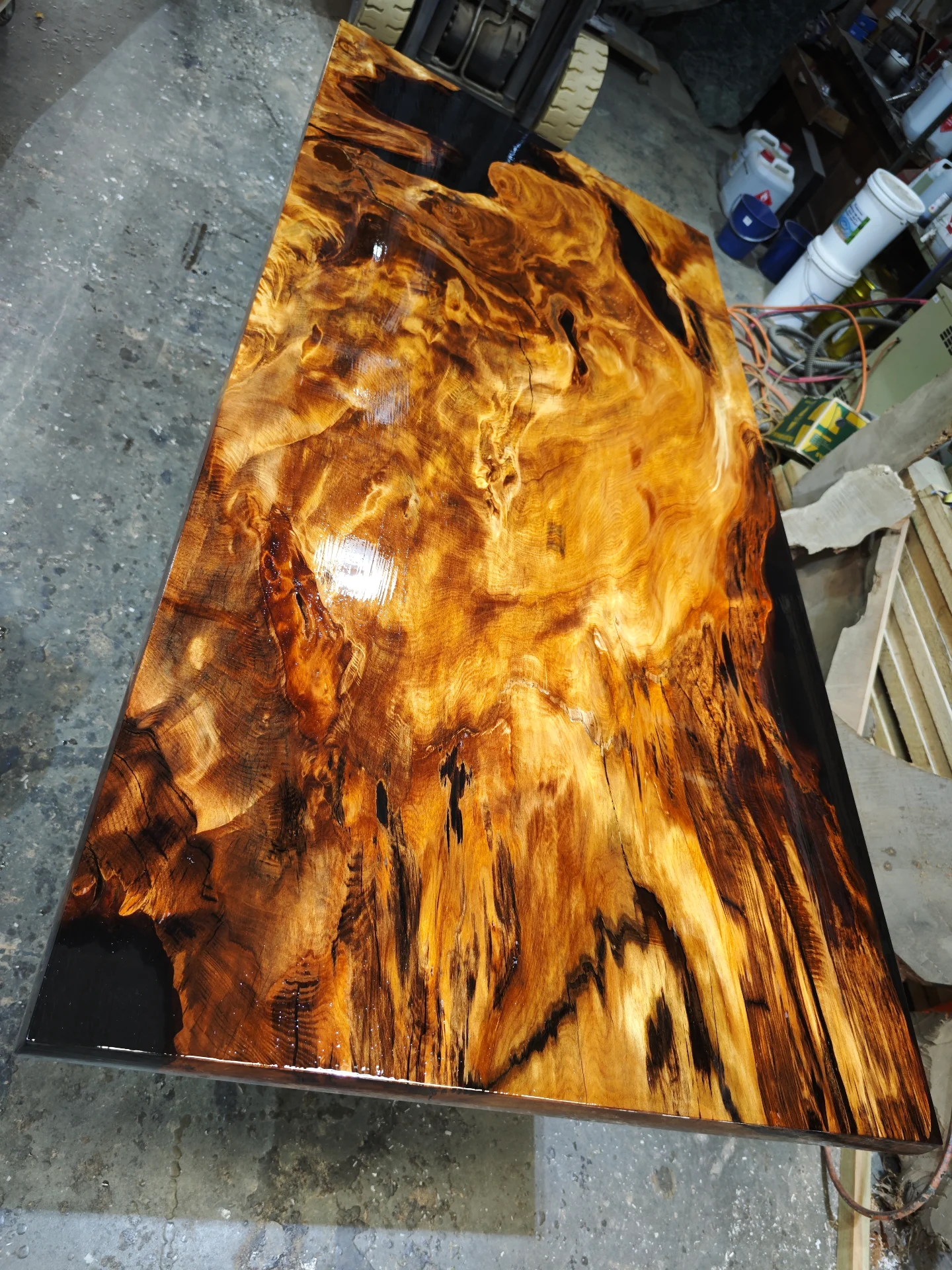 Swamp Kauri Dinning Table 2.2 X 1.1 — Progress photo