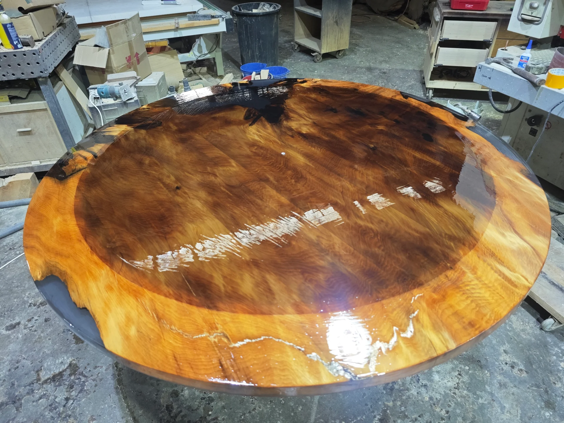 Weis round kauri table — Progress photo