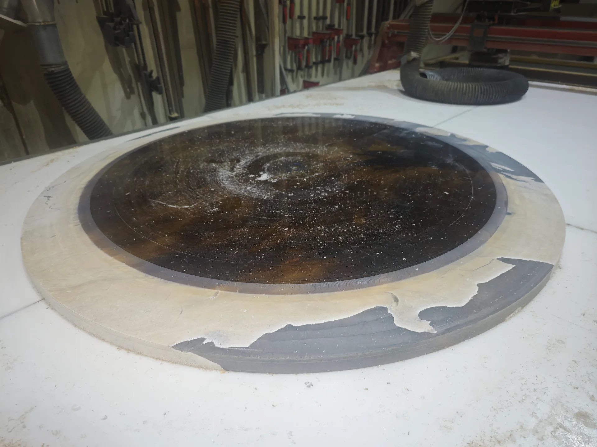 Weis round kauri table — Progress photo
