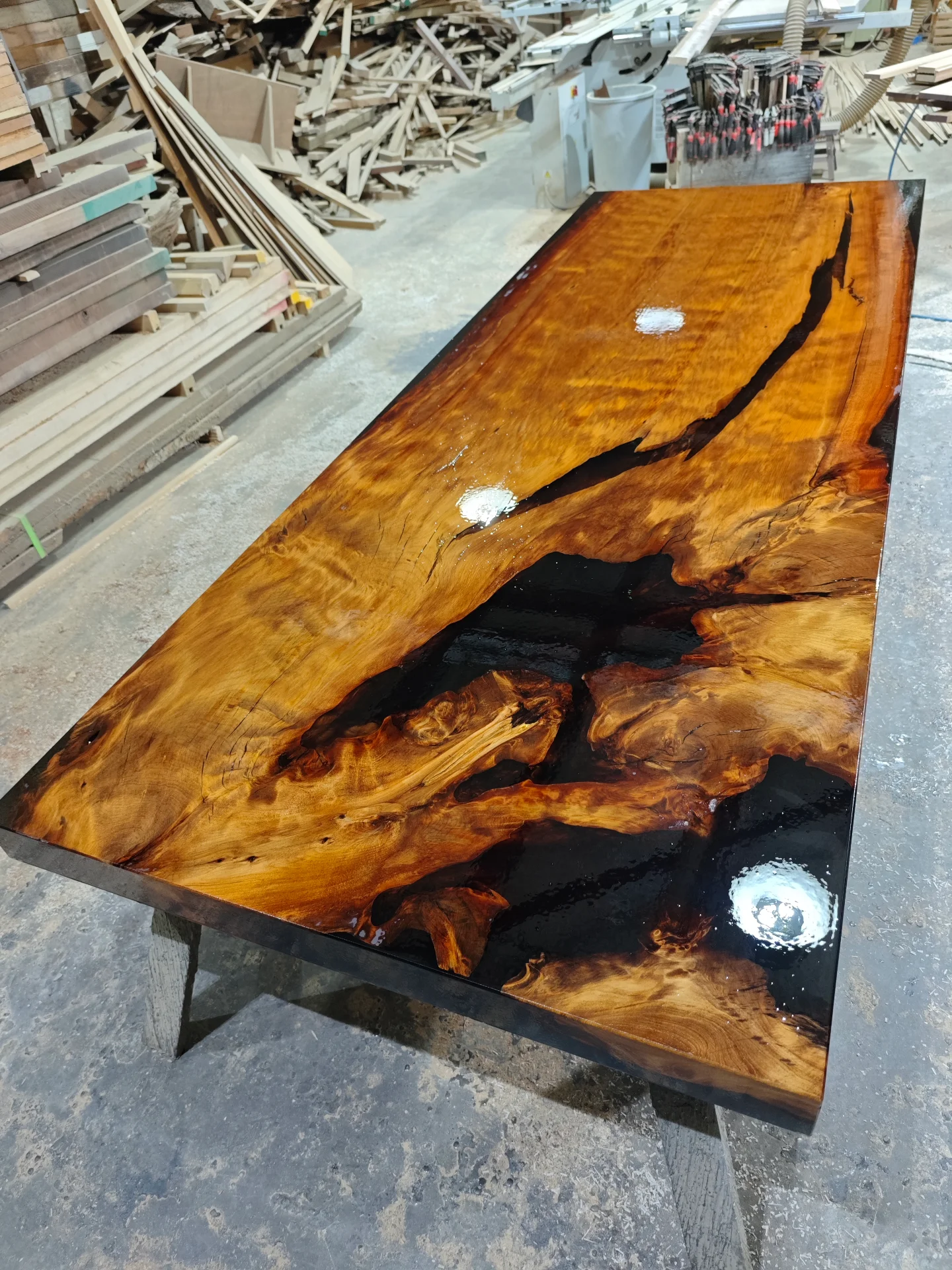 Custom made swamp kauri dining table Whitford — Progress photo