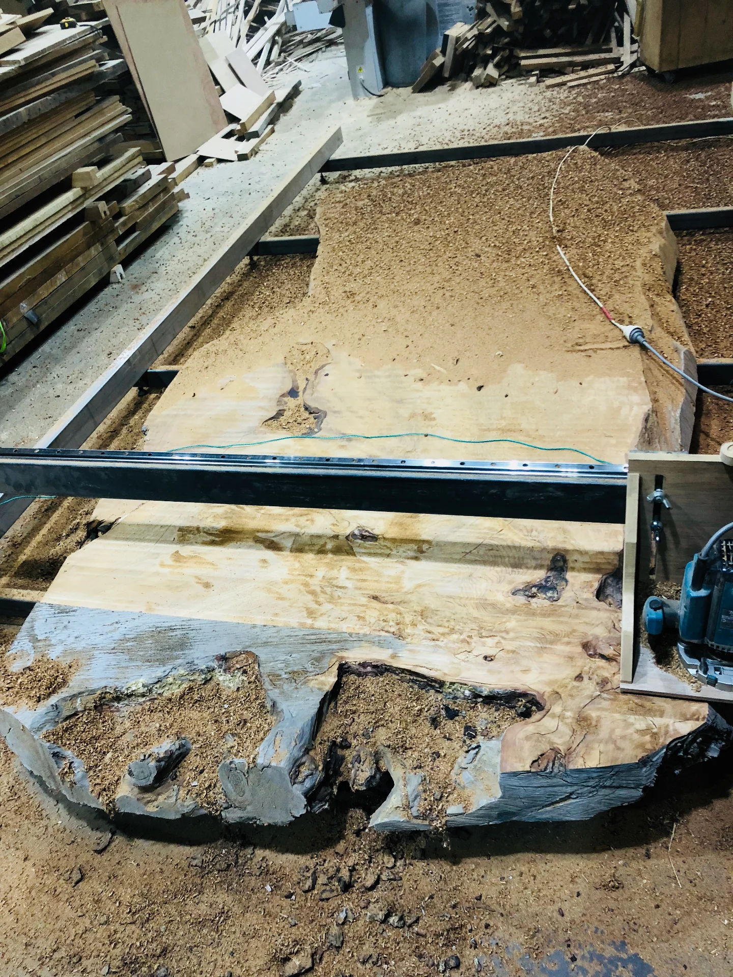 Ansheng's Swamp Kauri table — Progress photo