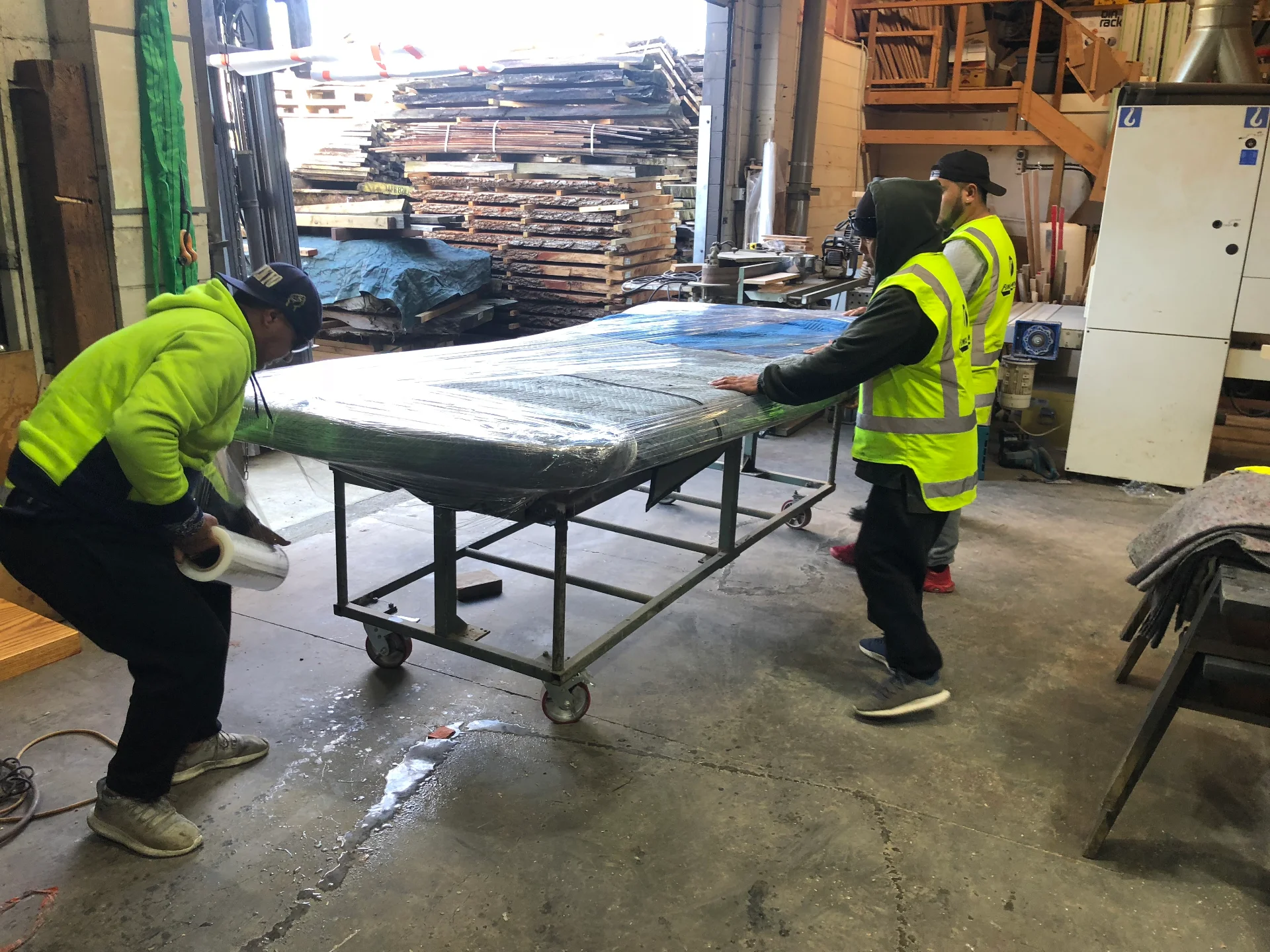 Ansheng's Swamp Kauri table — Progress photo