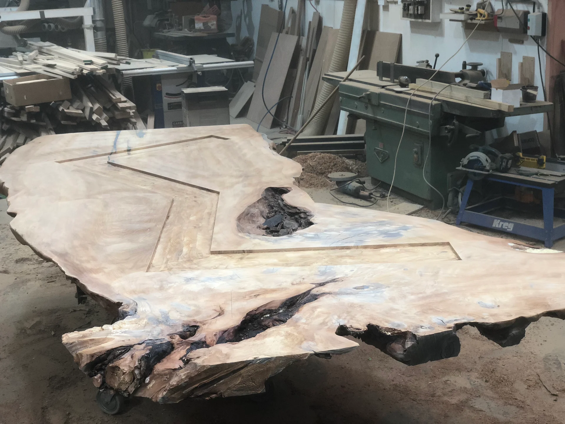 Ansheng's Swamp Kauri table — Progress photo