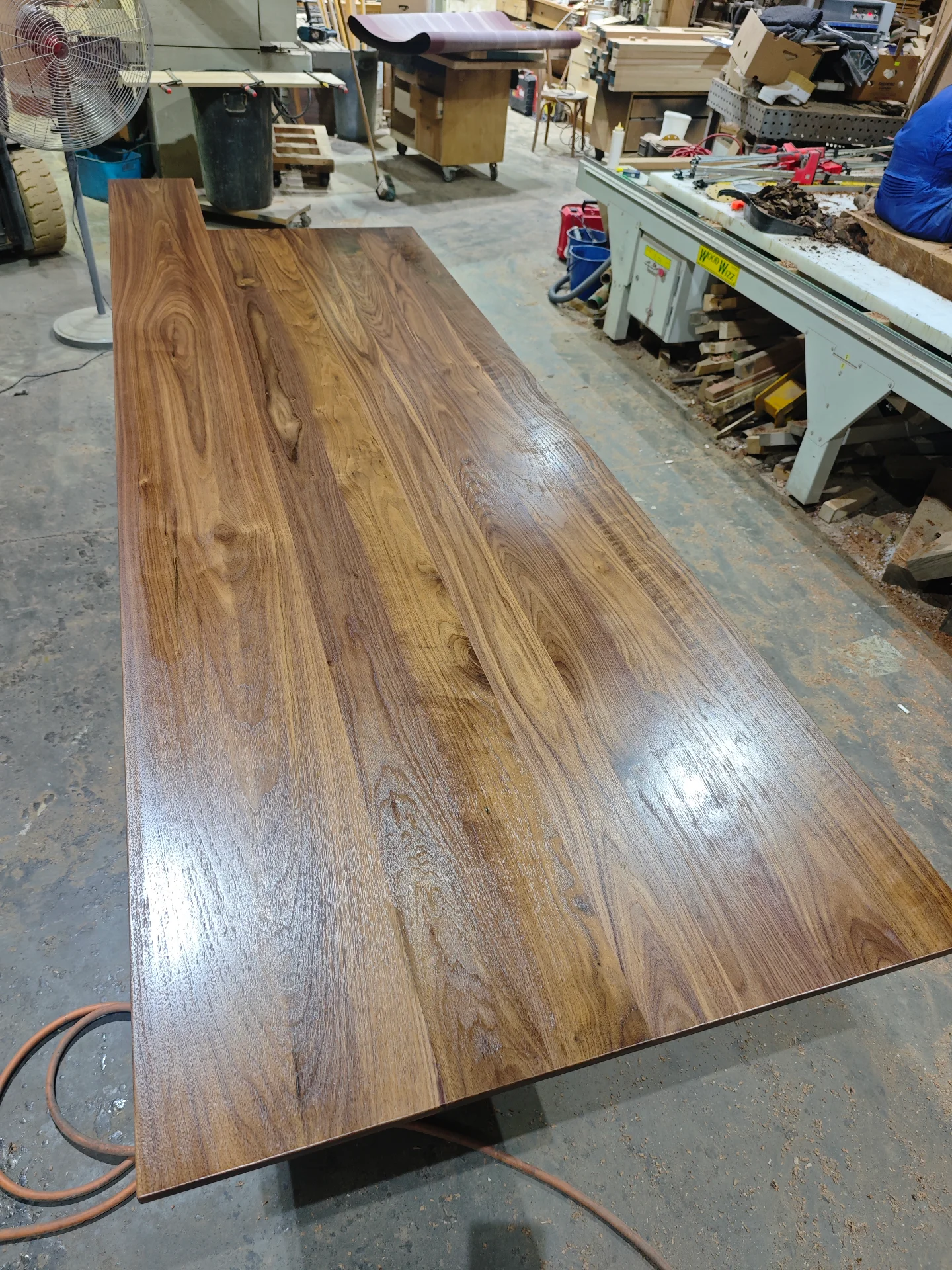 American black walnut table Point View — Progress photo