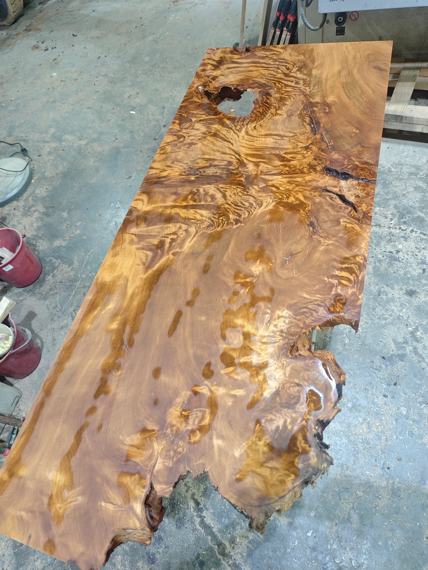 Swamp Kauri breakfast bar top — Progress photo