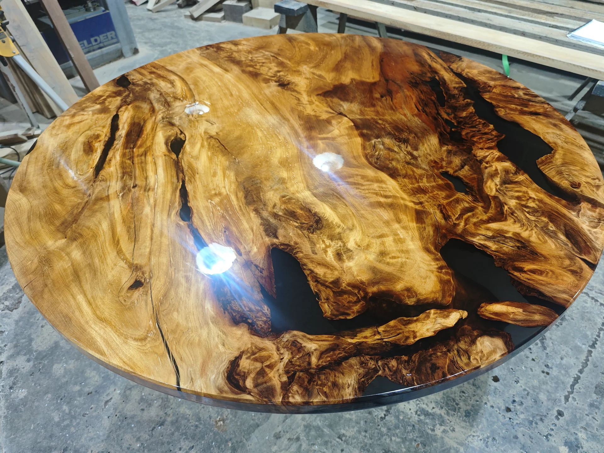 1600 swamp kauri dining table — Progress photo